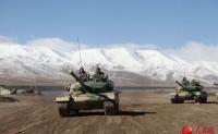 青藏高原现1962年以来最大规模军事调动