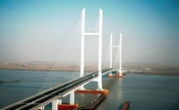 中朝新鸭绿江大桥未按期开通