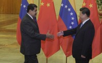 委内瑞拉再获中国50亿美元贷款 总统马杜罗出席抗战70周年阅兵