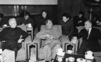 大战略、权力政治与1960年代中国对美政策