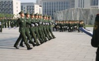 解放军报：坚决贯彻武警部队归中央军委建制的重大政治决定