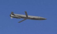 美国海军型微型空射诱饵增加雷达信号模拟功能